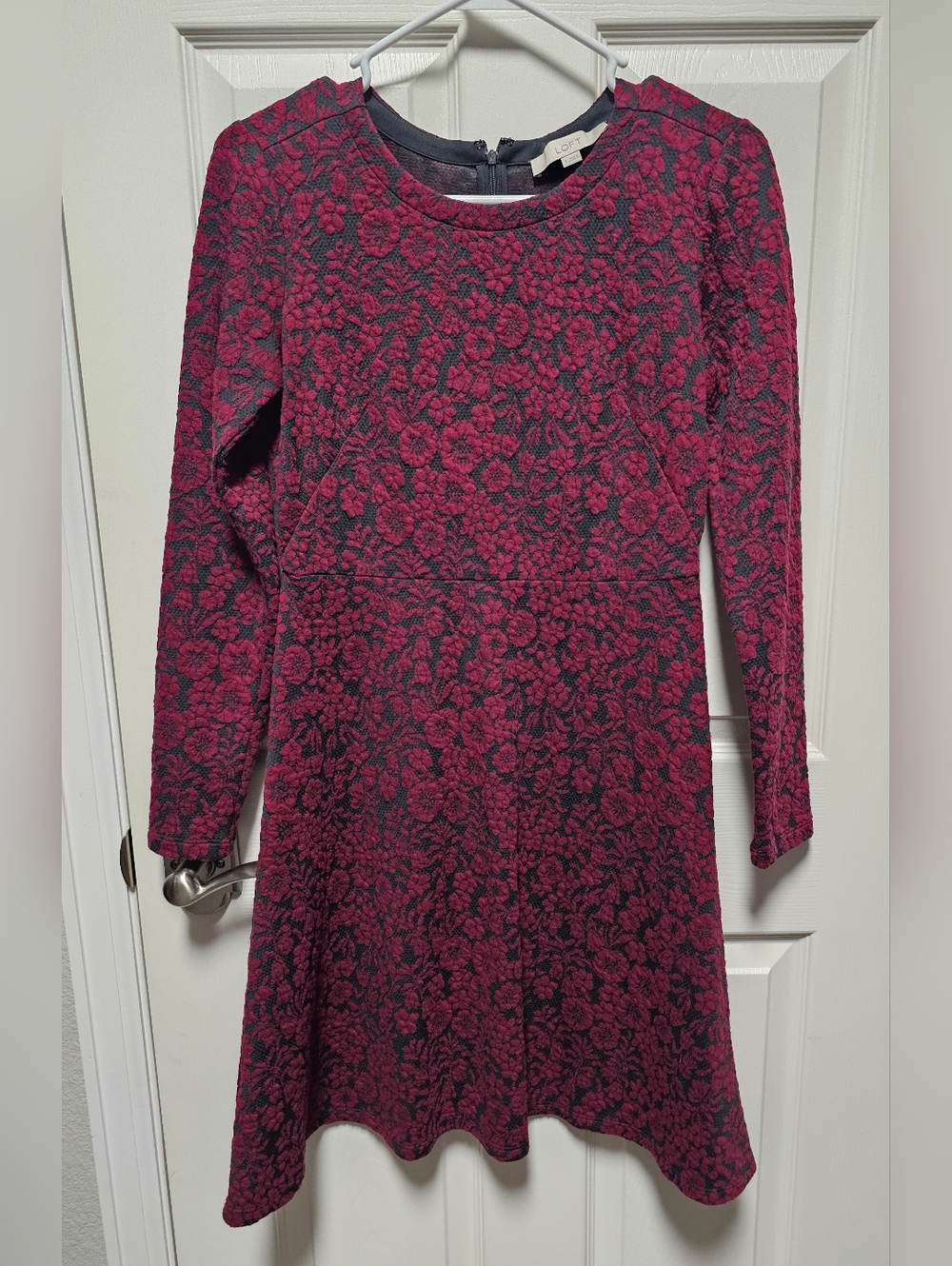 Ann Taylor LOFT Burgundy and Charcoal Floral A-Line Dress - Size 2